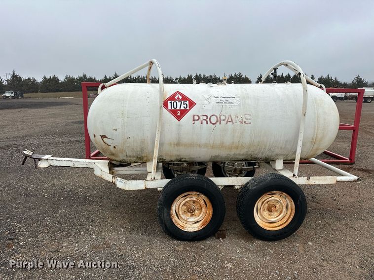 image for item ER4979 Trinity Steel Co propane tank trailer