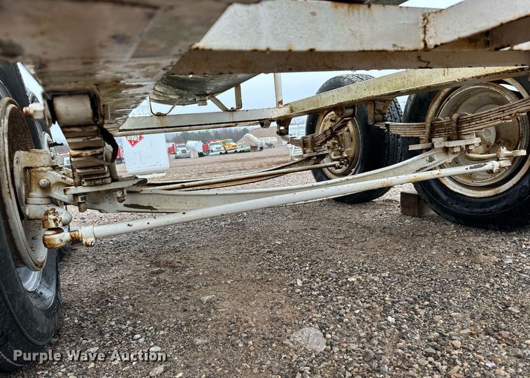 image for item ER4979 Trinity Steel Co propane tank trailer