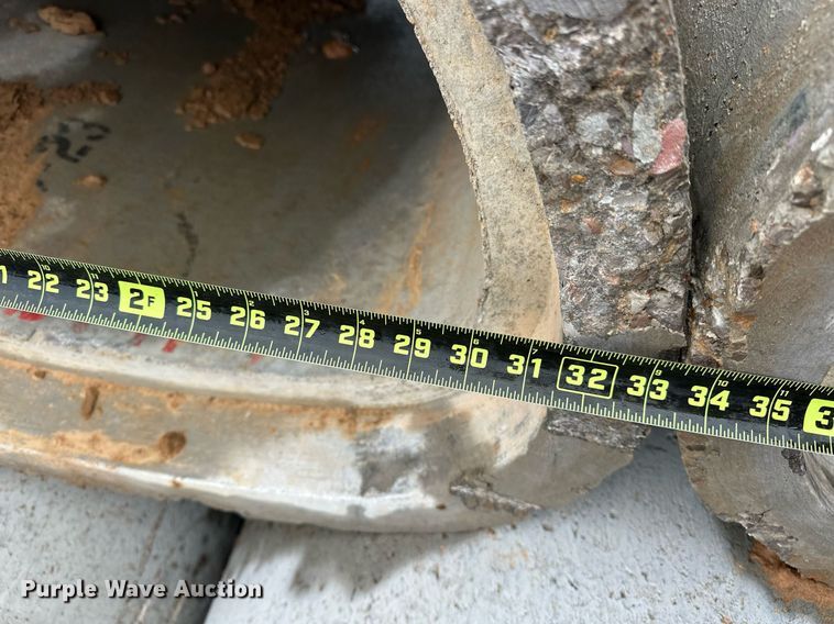 image for item ER4983 Concrete pipes