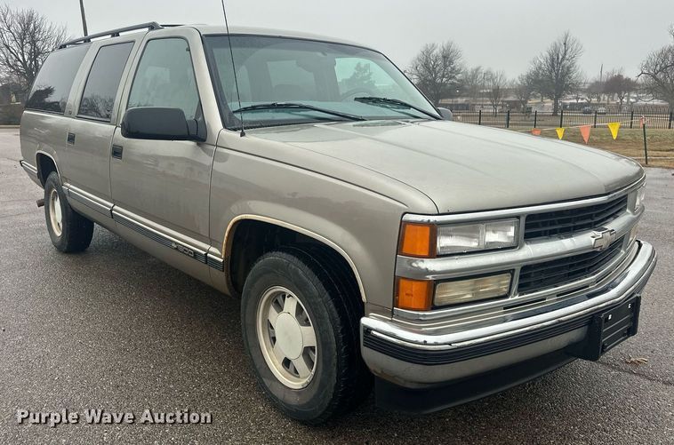 image for item ER4985 1998 Chevrolet Suburban SUV