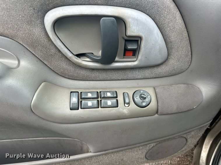 image for item ER4985 1998 Chevrolet Suburban SUV