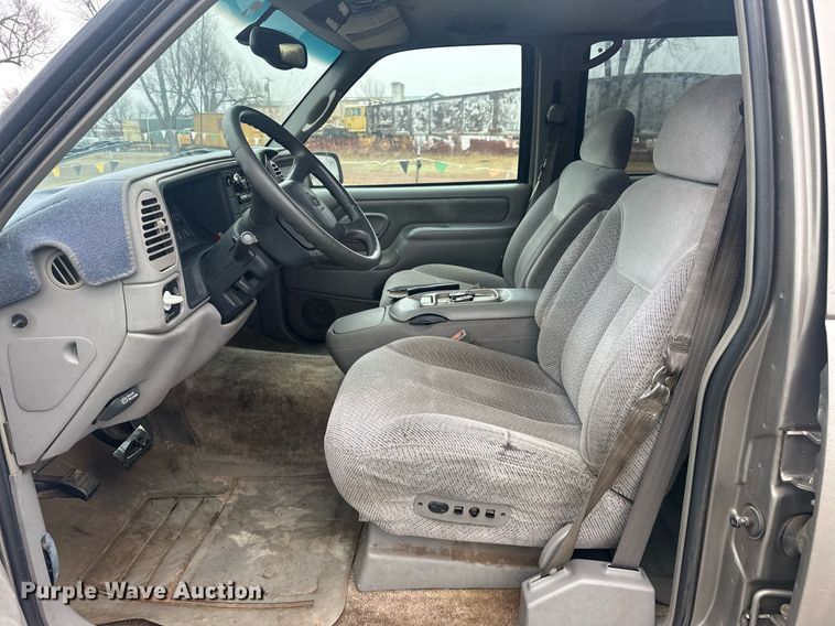 image for item ER4985 1998 Chevrolet Suburban SUV