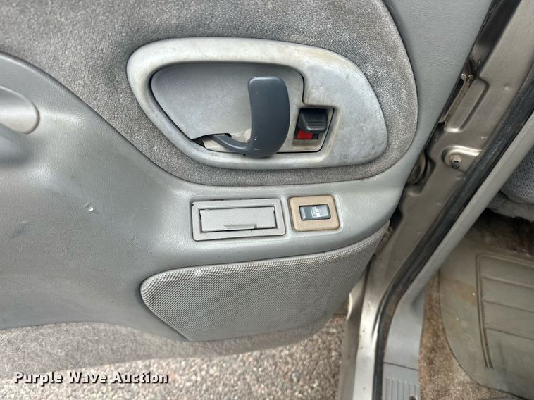 image for item ER4985 1998 Chevrolet Suburban SUV