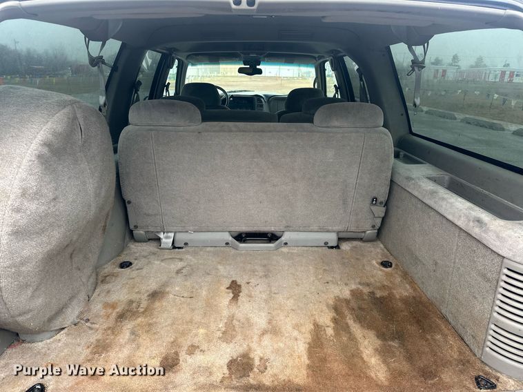 image for item ER4985 1998 Chevrolet Suburban SUV