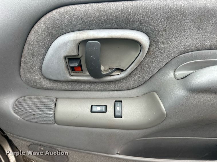 image for item ER4985 1998 Chevrolet Suburban SUV