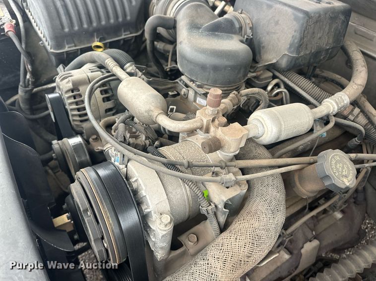 image for item ER4985 1998 Chevrolet Suburban SUV