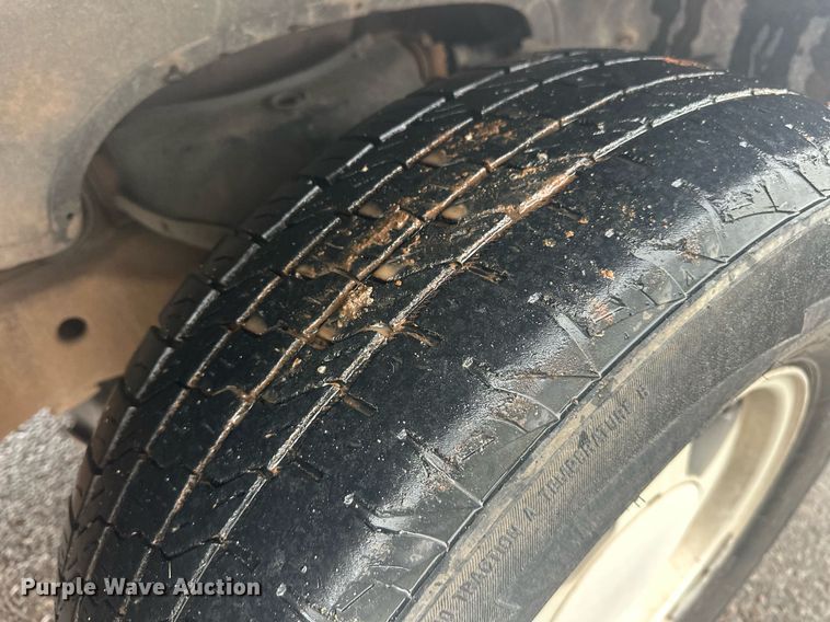 image for item ER4985 1998 Chevrolet Suburban SUV