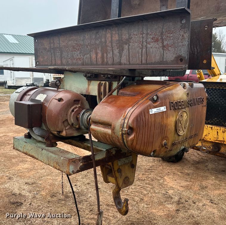 image for item ER4986 Robbins & Myers F5A crane hoist