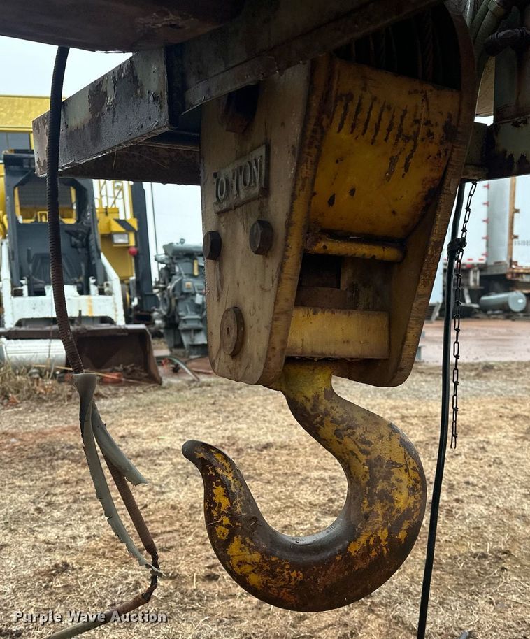 image for item ER4986 Robbins & Myers F5A crane hoist