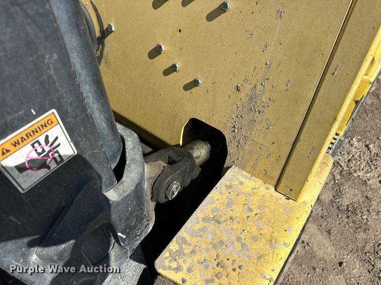 image for item ER4995 2004 Hyster H60XM forklift