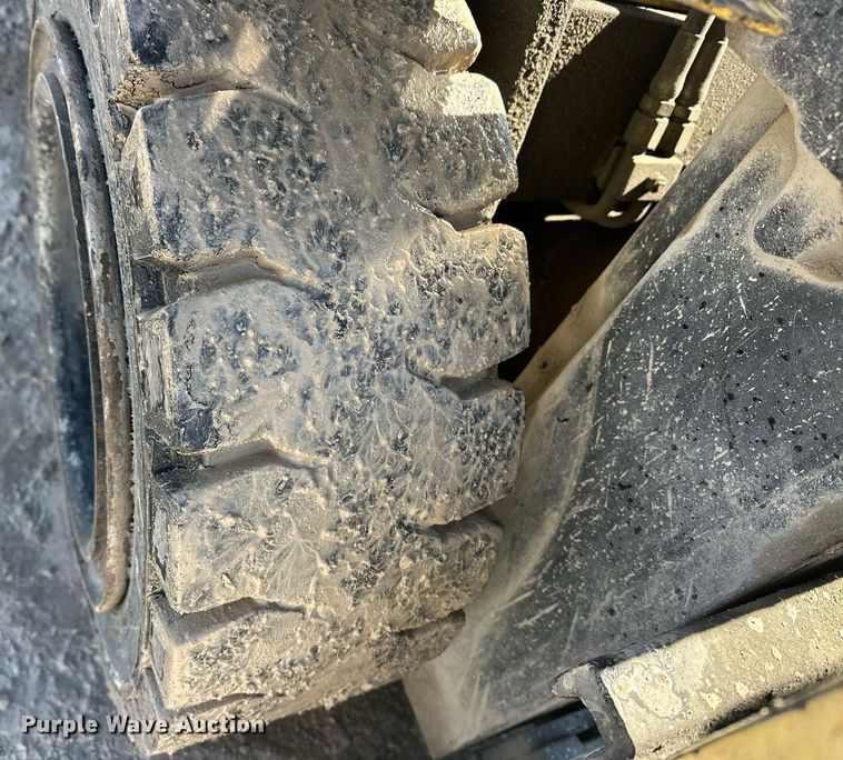 image for item ER4995 2004 Hyster H60XM forklift