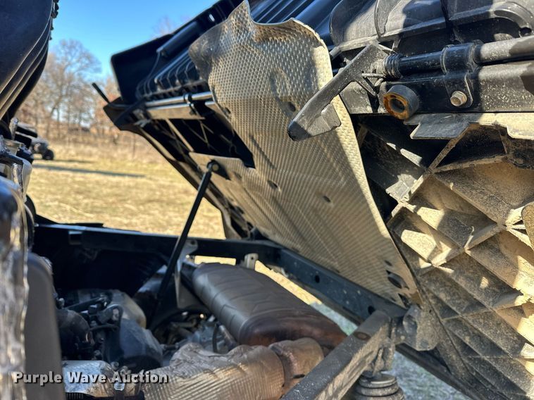 image for item ER4997 2022 Can-Am Defender Max utility vehicle