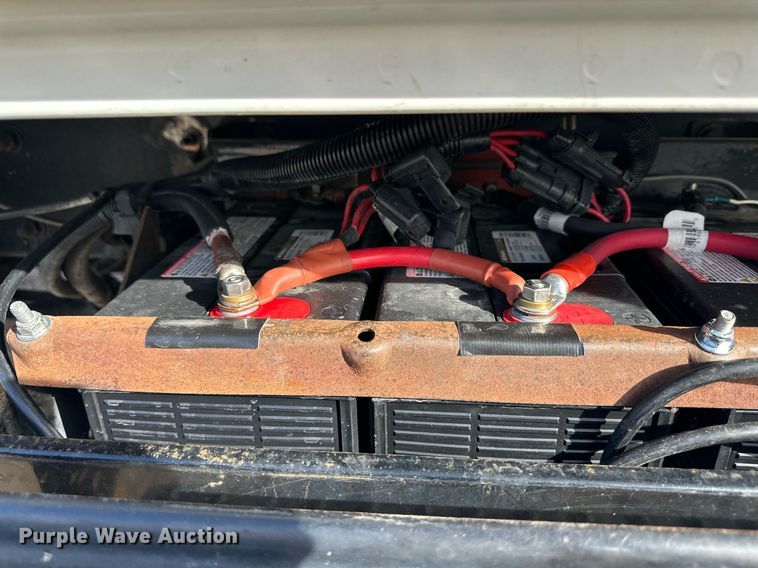 image for item ER8698 2011 International DuraStar 4300M7 flatbed truck