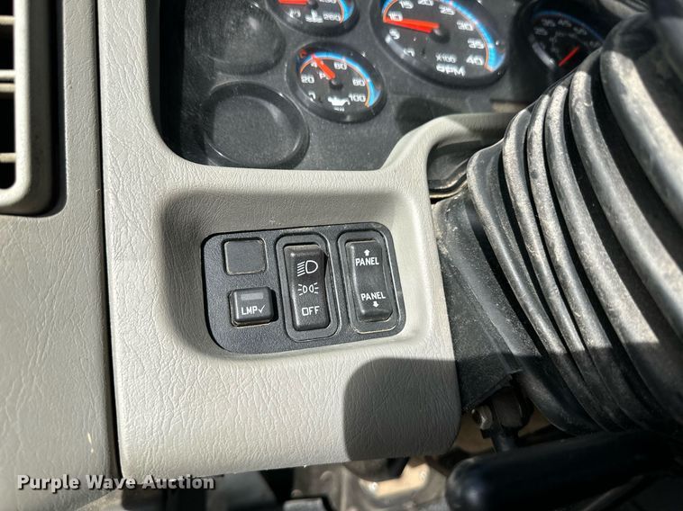 image for item ER8698 2011 International DuraStar 4300M7 flatbed truck