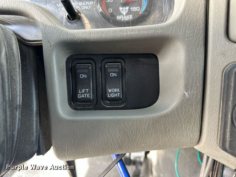 image for item ER8698 2011 International DuraStar 4300M7 flatbed truck