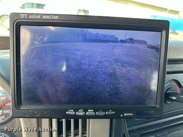 image for item ER8698 2011 International DuraStar 4300M7 flatbed truck