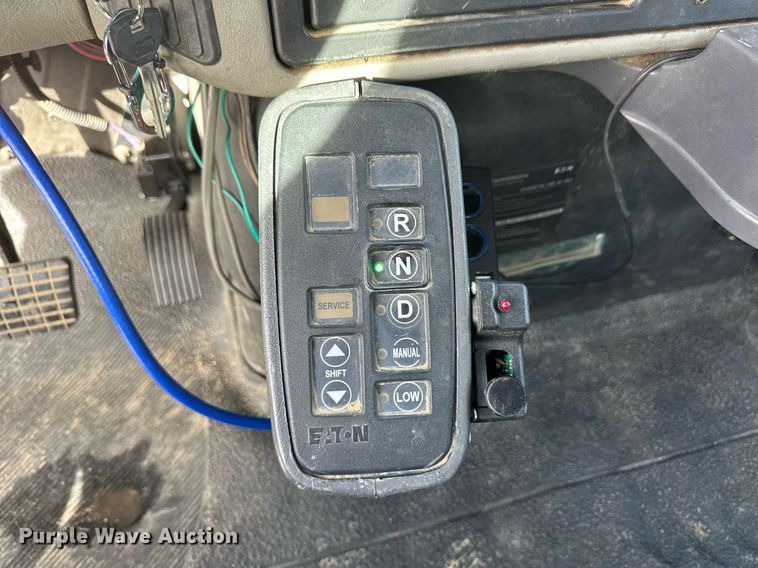 image for item ER8698 2011 International DuraStar 4300M7 flatbed truck