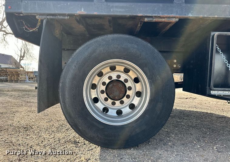 image for item ER8698 2011 International DuraStar 4300M7 flatbed truck