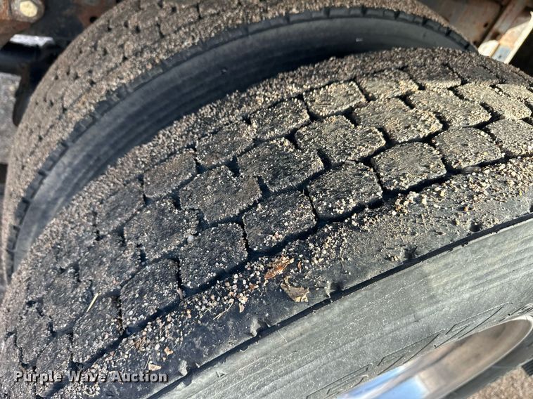 image for item ER8698 2011 International DuraStar 4300M7 flatbed truck