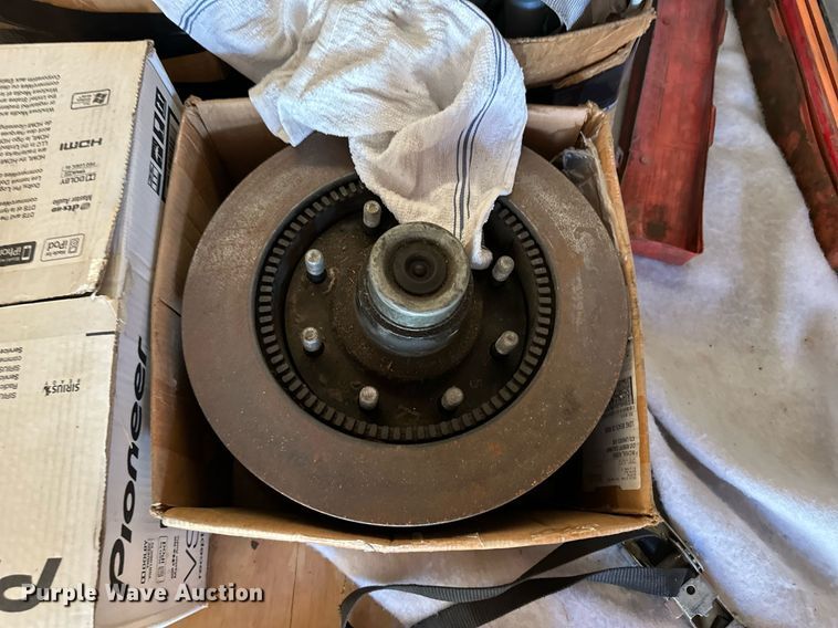 image for item ER8699 2012 Wells Cargo enclosed cargo trailer