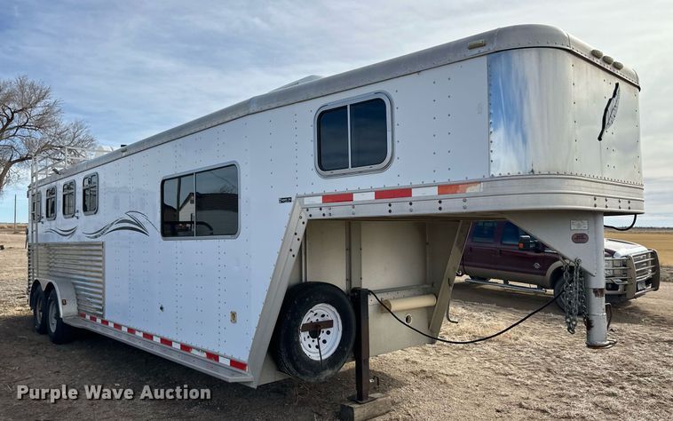 image for item ER8702 2002 Featherlite 9941 livestock trailer