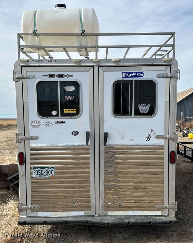image for item ER8702 2002 Featherlite 9941 livestock trailer