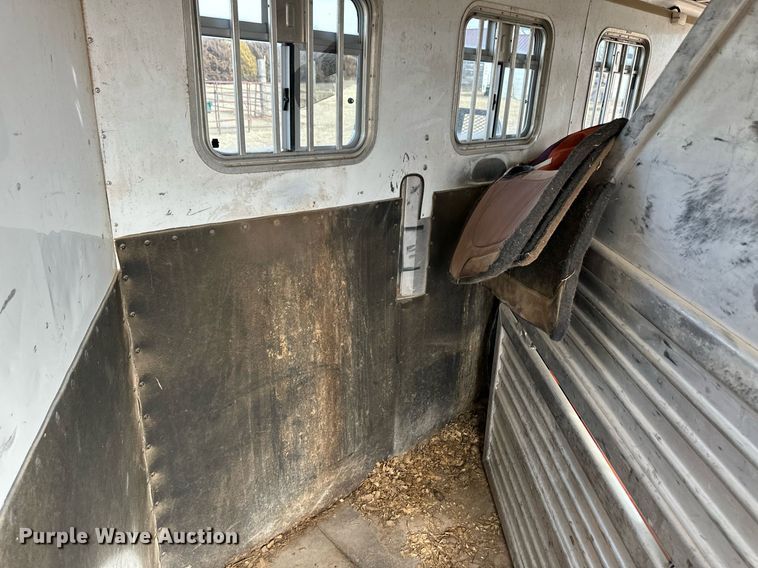 image for item ER8702 2002 Featherlite 9941 livestock trailer