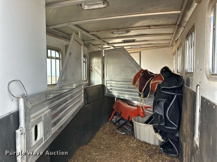 image for item ER8702 2002 Featherlite 9941 livestock trailer