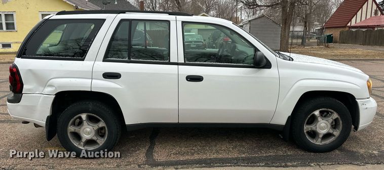 image for item ER8703 2007 Chevrolet Trailblazer LS SUV