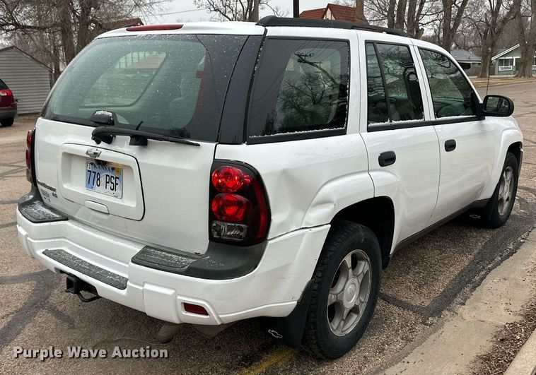 image for item ER8703 2007 Chevrolet Trailblazer LS SUV