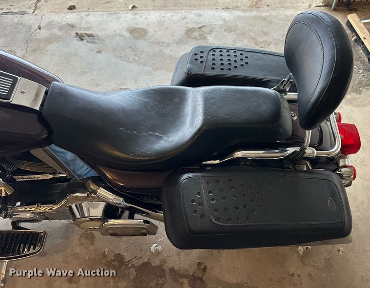 image for item ER8709 2005 Harley Davidson Electra Glide Ultra Classic motorcycle