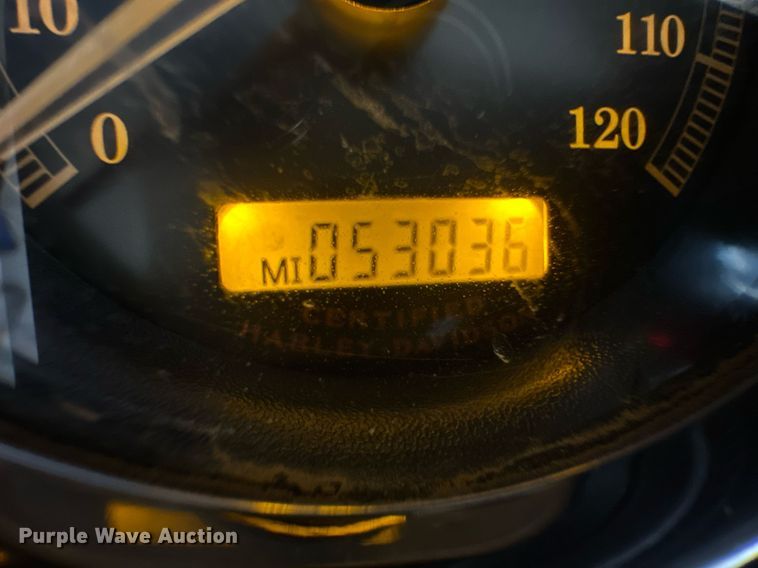 image for item ER8709 2005 Harley Davidson Electra Glide Ultra Classic motorcycle