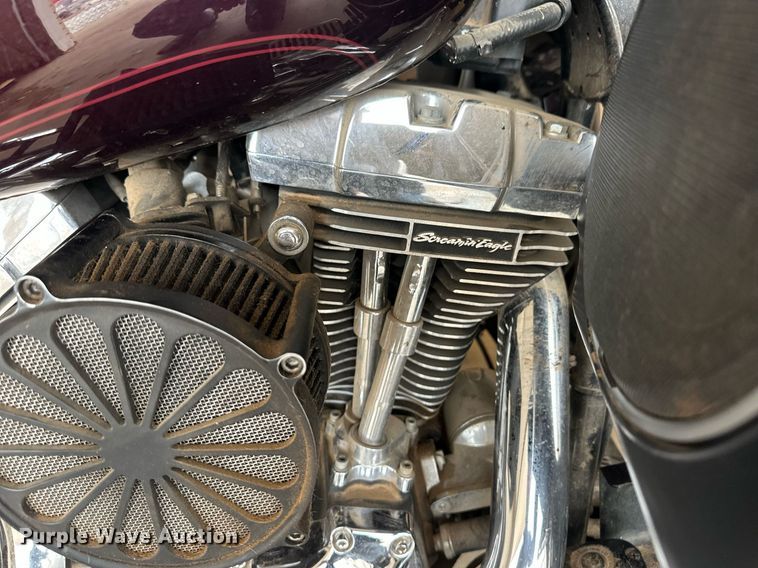 image for item ER8709 2005 Harley Davidson Electra Glide Ultra Classic motorcycle