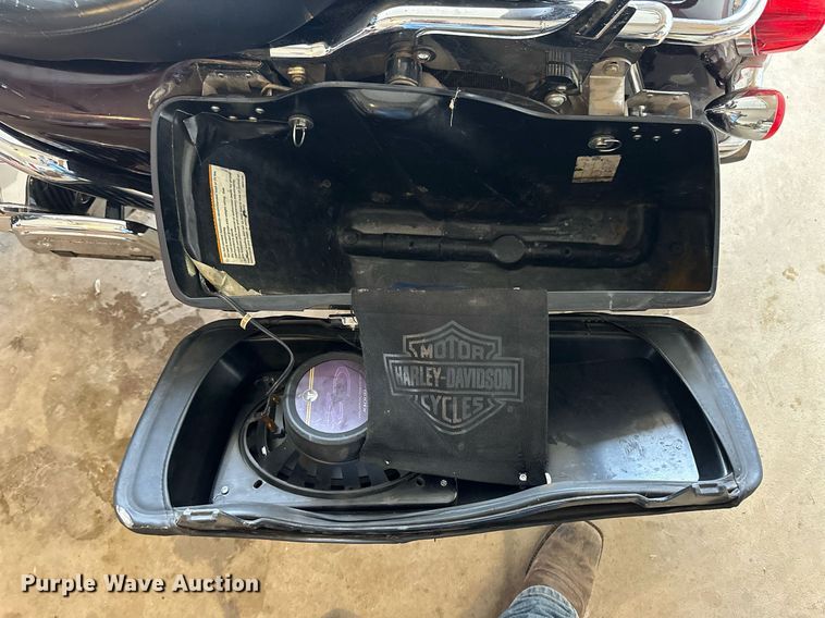 image for item ER8709 2005 Harley Davidson Electra Glide Ultra Classic motorcycle