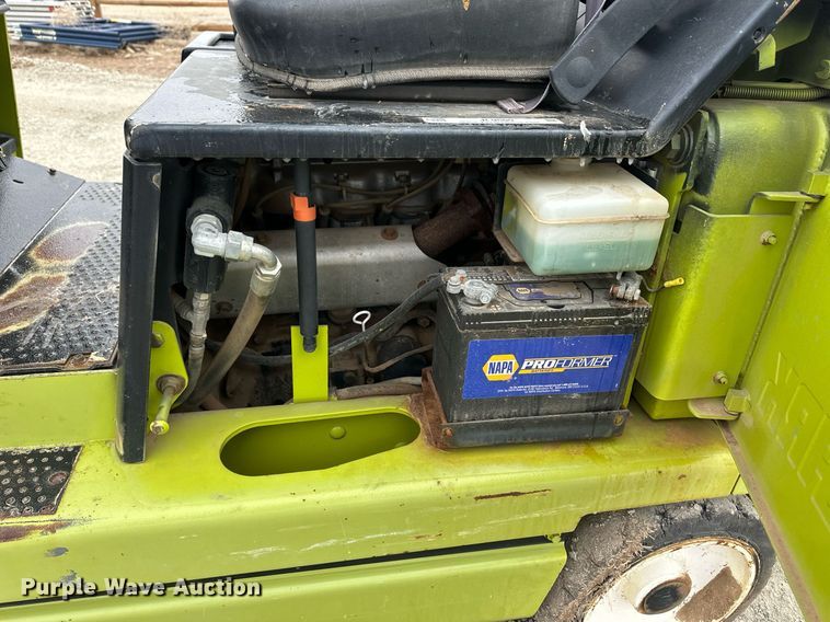image for item ER8713 Clark GCX25 forklift