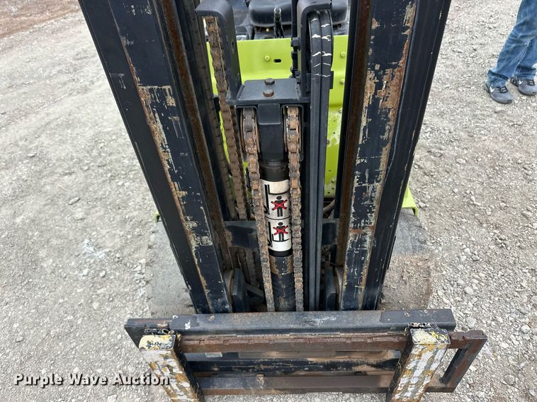 image for item ER8713 Clark GCX25 forklift