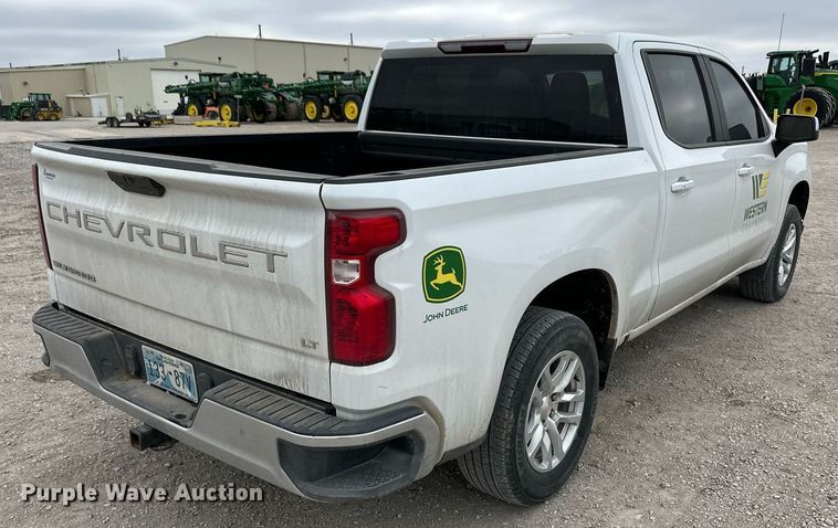 image for item ER8715 2019 Chevrolet Silverado 1500 Crew Cab pickup truck