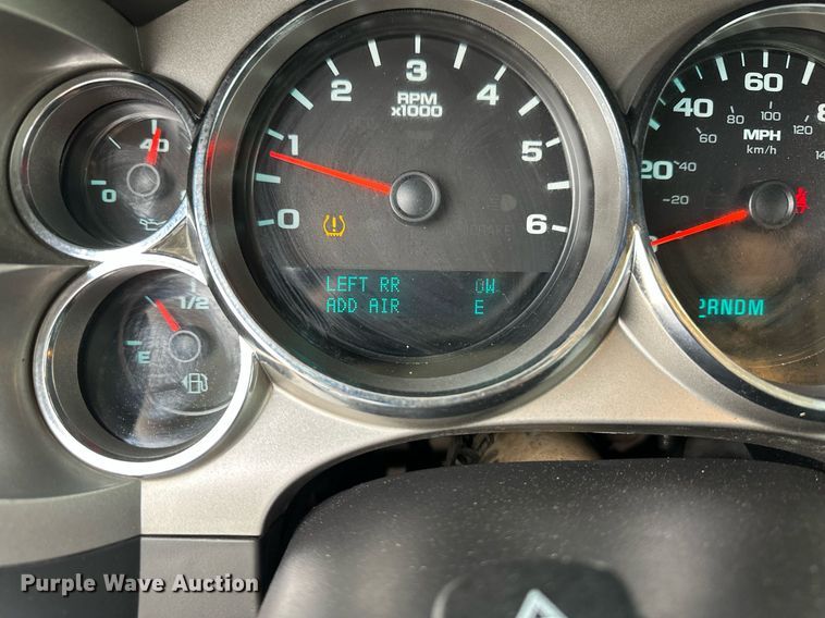 image for item ER8716 2011 Chevrolet Silverado 1500 Ext. Cab pickup truck