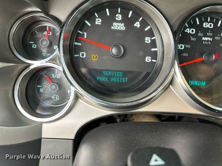 image for item ER8716 2011 Chevrolet Silverado 1500 Ext. Cab pickup truck