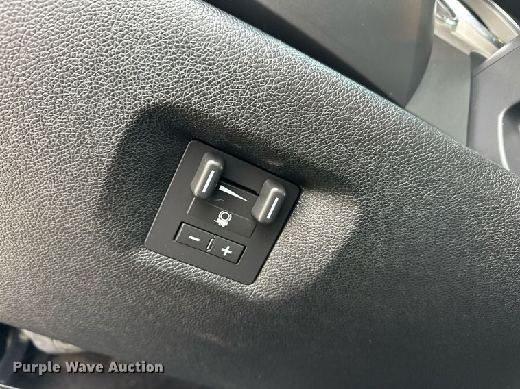 image for item ER8716 2011 Chevrolet Silverado 1500 Ext. Cab pickup truck