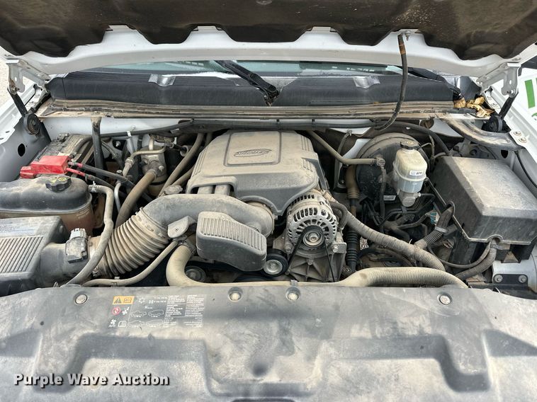 image for item ER8716 2011 Chevrolet Silverado 1500 Ext. Cab pickup truck