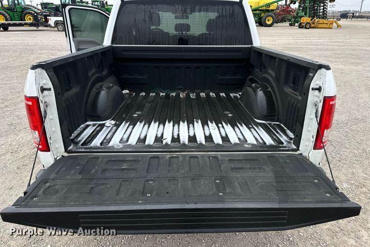 image for item ER8717 2016 Ford F150 SuperCrew pickup truck