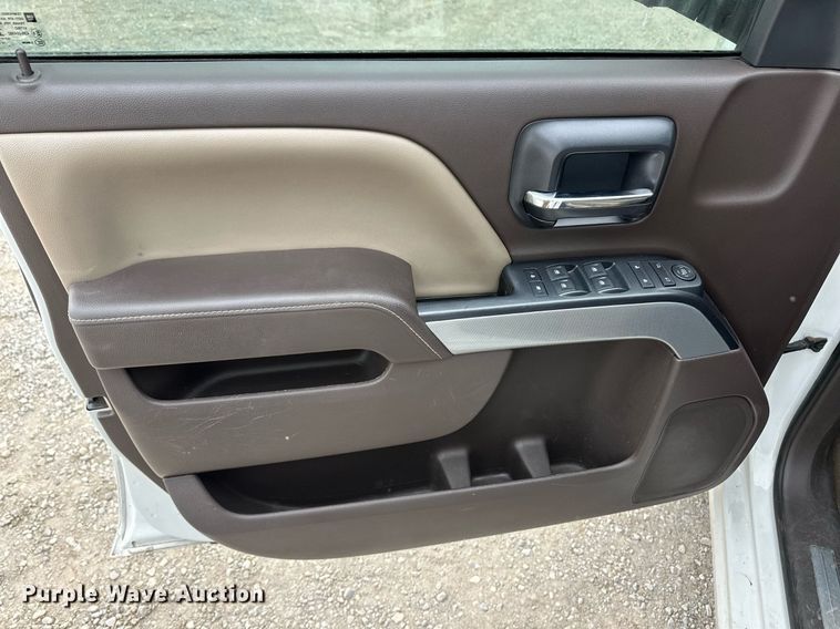 image for item ER8720 2015 Chevrolet Silverado 1500 Crew Cab pickup truck