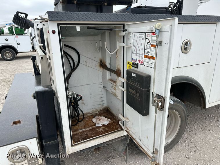 image for item ER8721 2021 Ford F550 SuperCab utility / service truck