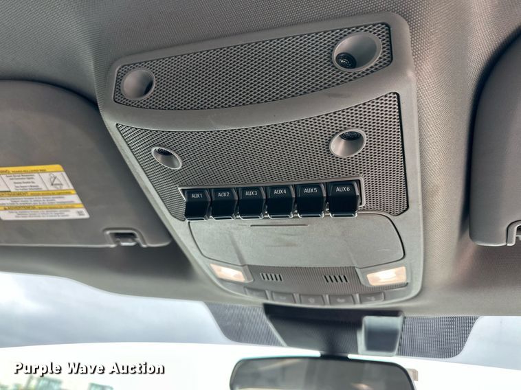 image for item ER8721 2021 Ford F550 SuperCab utility / service truck