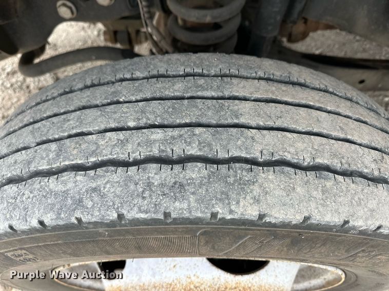 image for item ER8721 2021 Ford F550 SuperCab utility / service truck