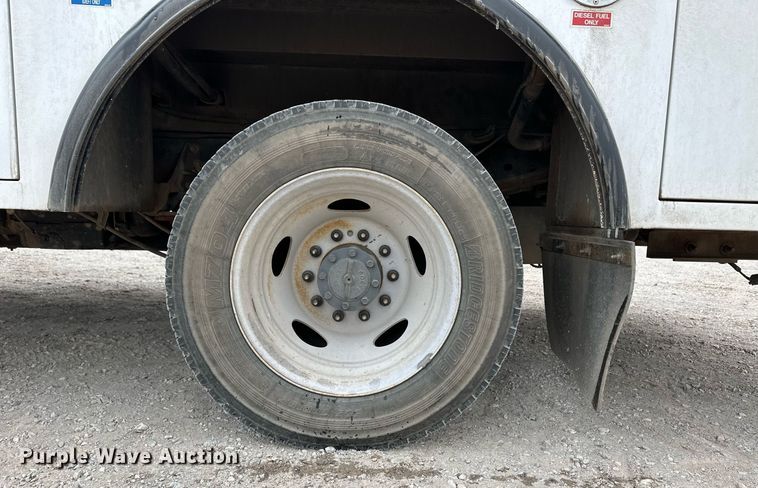 image for item ER8721 2021 Ford F550 SuperCab utility / service truck