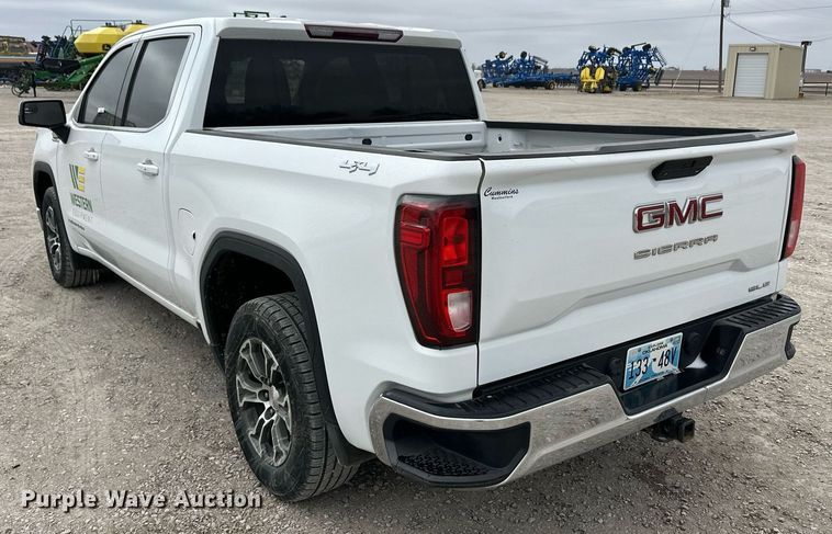 image for item ER8722 2019 GMC Sierra 1500 Crew Cab pickup truck