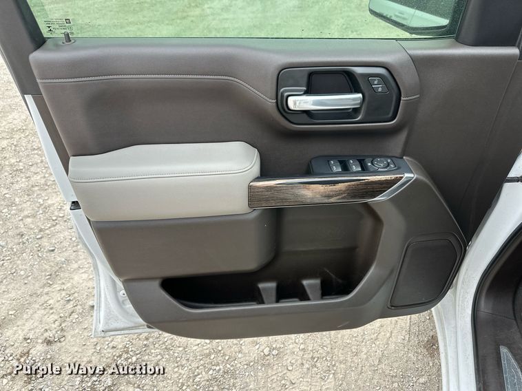 image for item ER8722 2019 GMC Sierra 1500 Crew Cab pickup truck