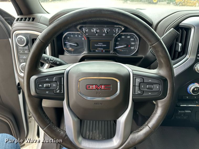 image for item ER8722 2019 GMC Sierra 1500 Crew Cab pickup truck